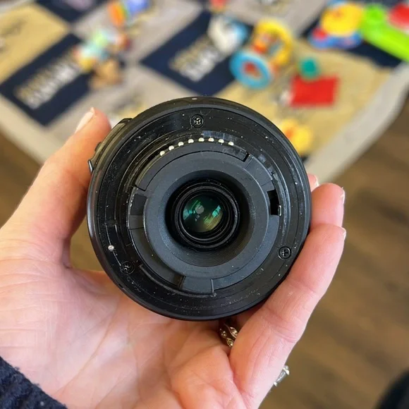 AF-S DX NIKKOR ED 55-200MM 1:4-5.6G camera lens